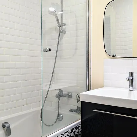 Lovely 51 M Near The Pantheon Paris